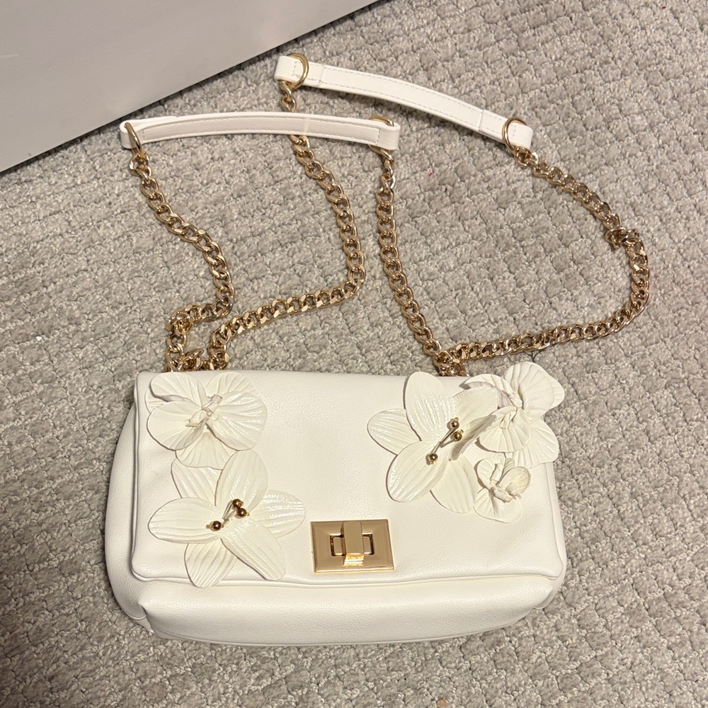 Y2K White Floral Appliqué Chain Shoulder Bag